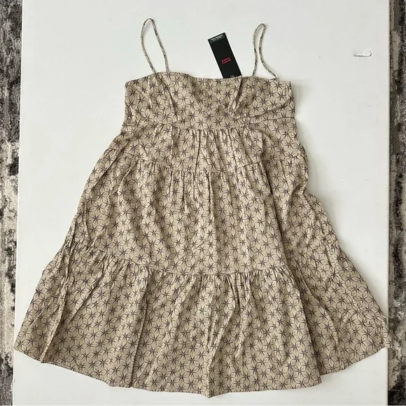 Levi’s Women’s CLEA DRESS Size M - Picture 15 of 15